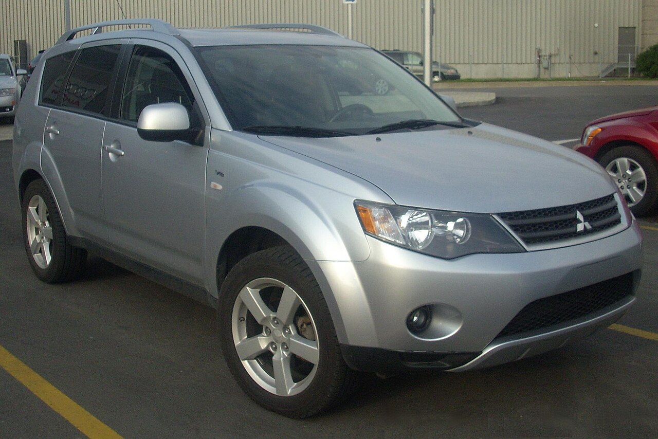 Mitsubishi Outlander XL